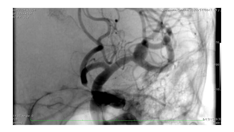 peristatiko 9 Page 4